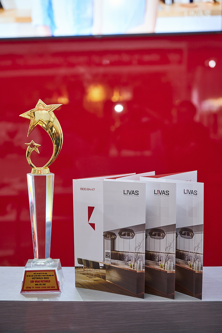 LIVAS gallery