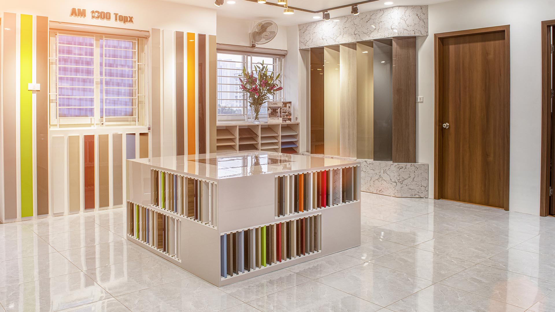 Showroom mẫu sản phẩm LIVAS