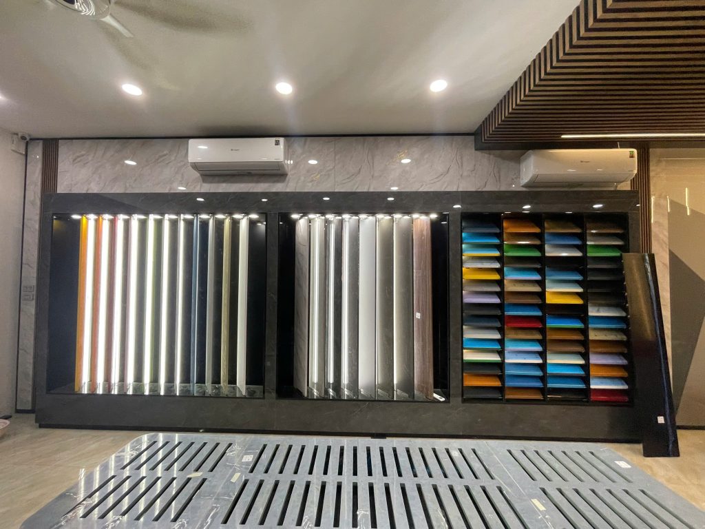LIVAS gallery
