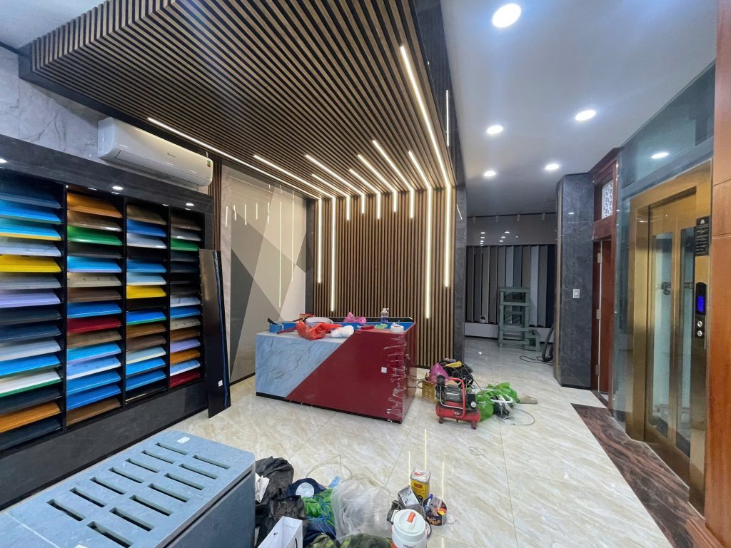 LIVAS gallery