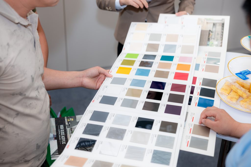 5 Reasons Furniture Workshops Prefer Seamless Edge-Banded Acrylic Cabinet Doors from LIVAS Vina